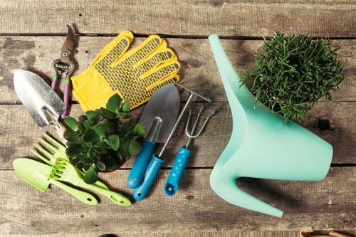 Garden waste sorting and recycling in Tottenham Hale