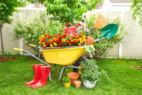 Free quote policy for gardening services in Tottenham Hale