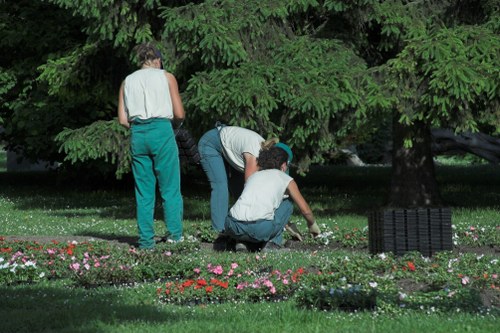 Booking and payment terms for garden services