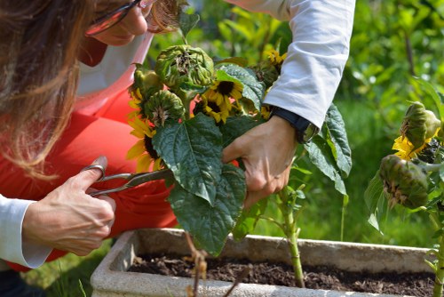Quality control and complaint resolution for gardeners
